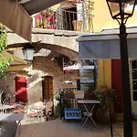 L'oronge Ξενοδοχείο 2*